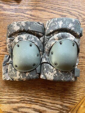 USGI Elbow Pads Set ACU Digital Camo US Military Surplus Adjustable Straps Army